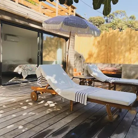 Ferienhaus Cabanon Moderne, Les Pieds Dans L'eau Le Pradet